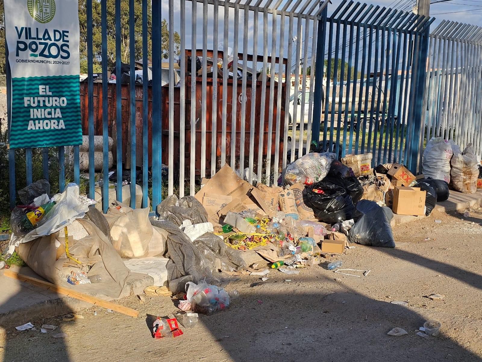 Acumulación de basura en Villa de Pozos genera malestar y ...